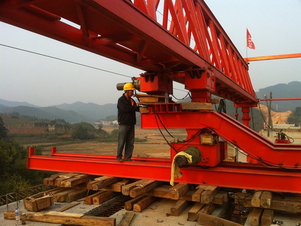 云南红河200吨架桥机出租质量安全